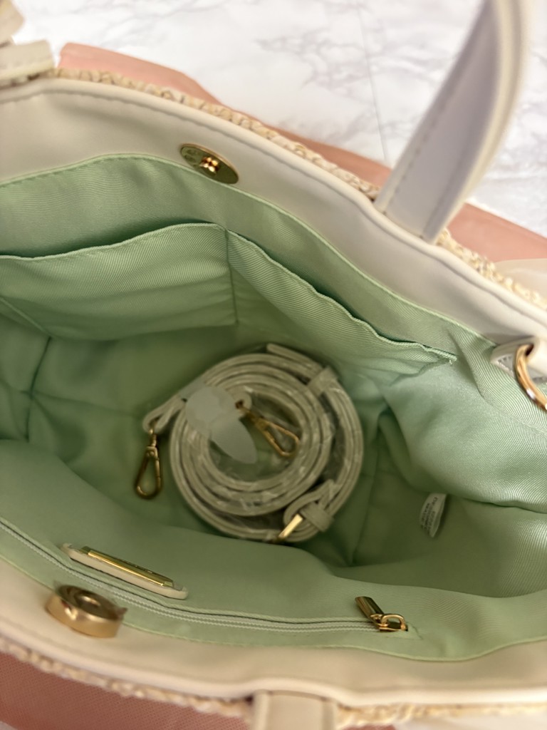 靴・バッグのダイアナ通販サイト ｜ IZ2218: バッグ 【dianashoes.com】