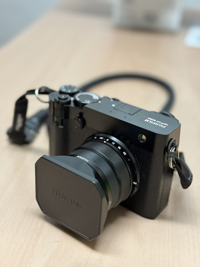富士フイルム FUJIFILM GFX100RF ブラック｜新品通販フジヤカメラ
