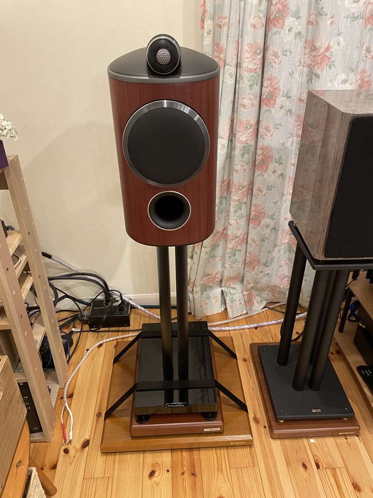 Bowers & Wilkins 805D4/W サテンホワイト 1本｜フジヤエービック