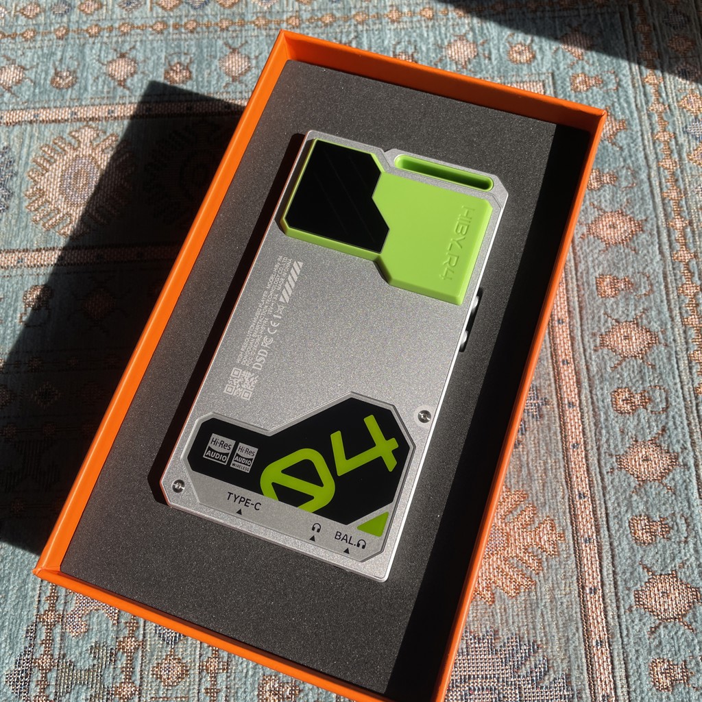 HiByMusic R4 Silver 新品｜フジヤエービック