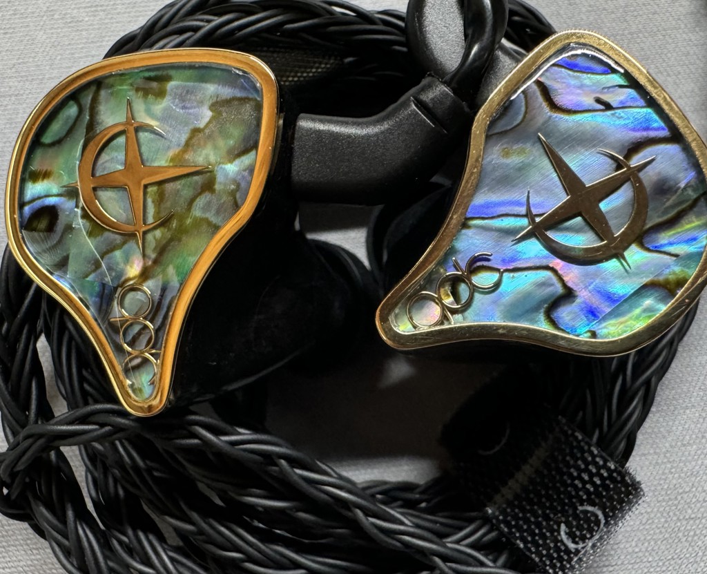 どすこい喫茶ジュ☆テ～ムqdc EMPEROR （美品) ハイエンドIEM どすこい喫茶ジュ☆テ～ム様専用qdc EMPEROR （美品) ハイエンド