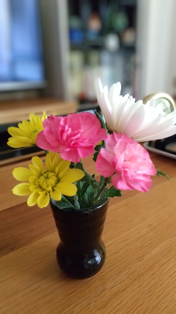 信楽焼の花入れ 鼓型 黒｜園芸｜中川政七商店 公式サイト