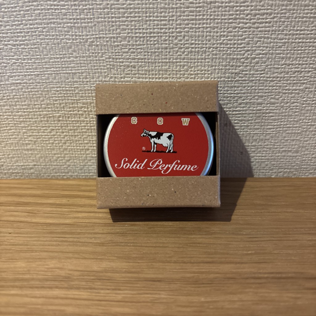 カウブランド 赤箱の香りの練り香水(4.5×4.5×2㎝ / 19g（容器包装含