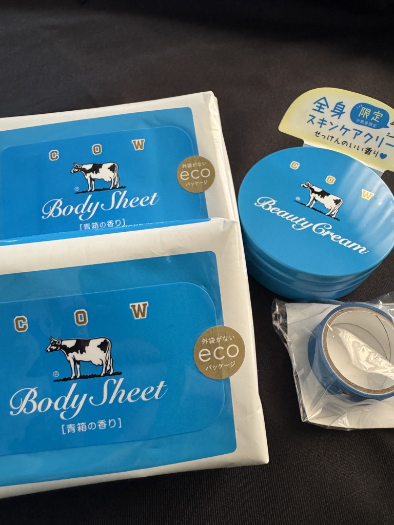 新品 牛乳石鹸 青箱 練り香水 ホディークリーム ボディーシート３点セット カウブランド 牛乳石鹸 青箱 数量限定 練り香水 ボディシート