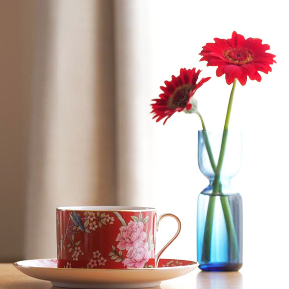 クイーンズガーデン ティー・コーヒーカップ&ソーサー (レッド) 270cc