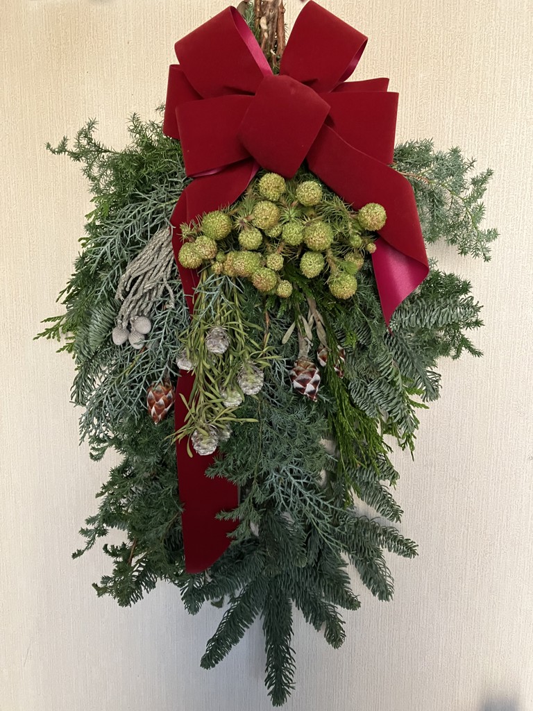 クリスマススワッグ