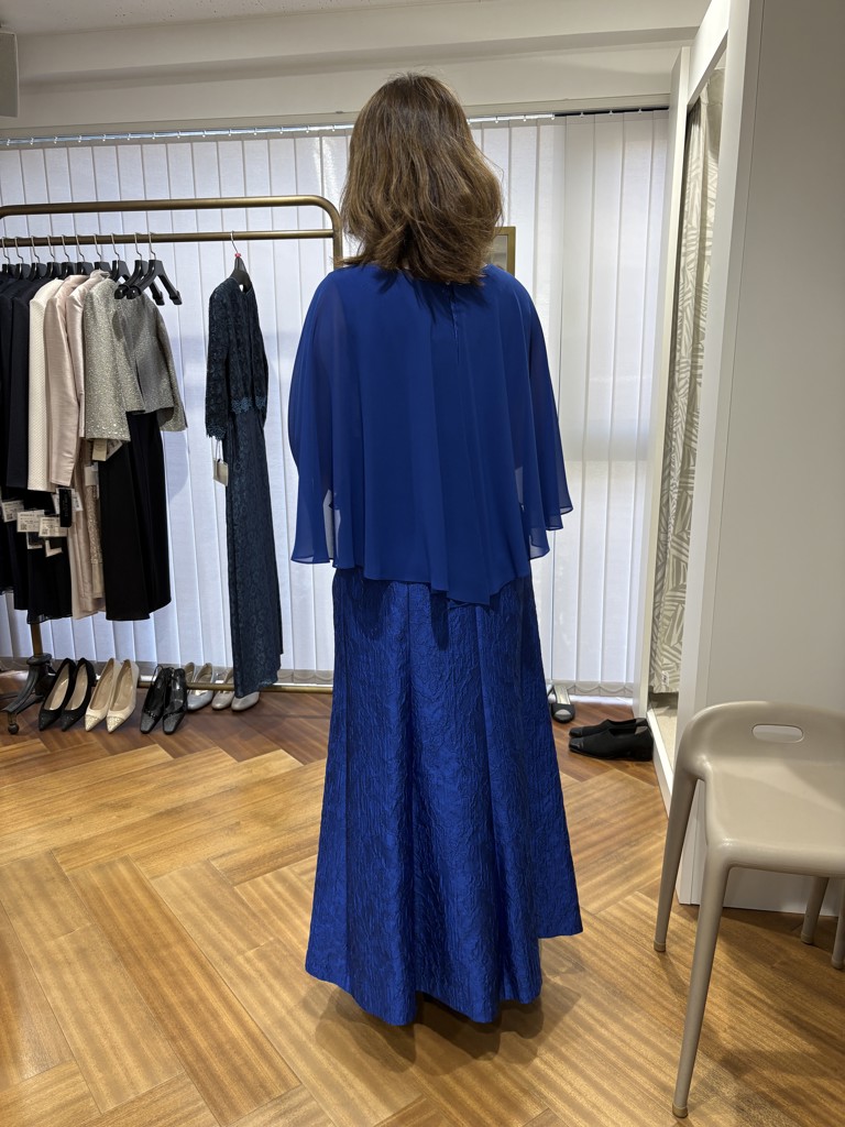 ブラック】シフォンケープ付き インポートラメジャカード ロングドレス