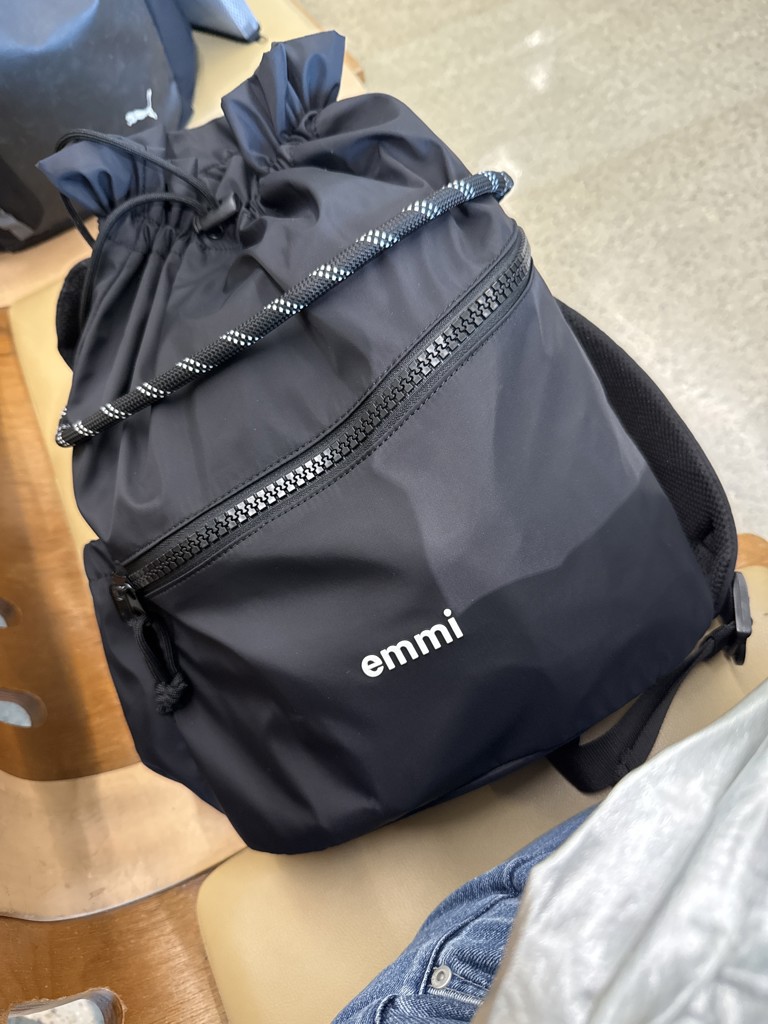 撥水 emmiロゴマルチバックパックの口コミ一覧 | リアルな口コミ・公式