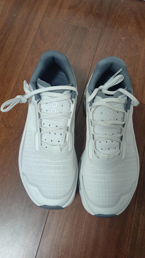 emmi×On】Cloudmonster Void(スニーカー)｜シューズ｜emmi（エミ）の