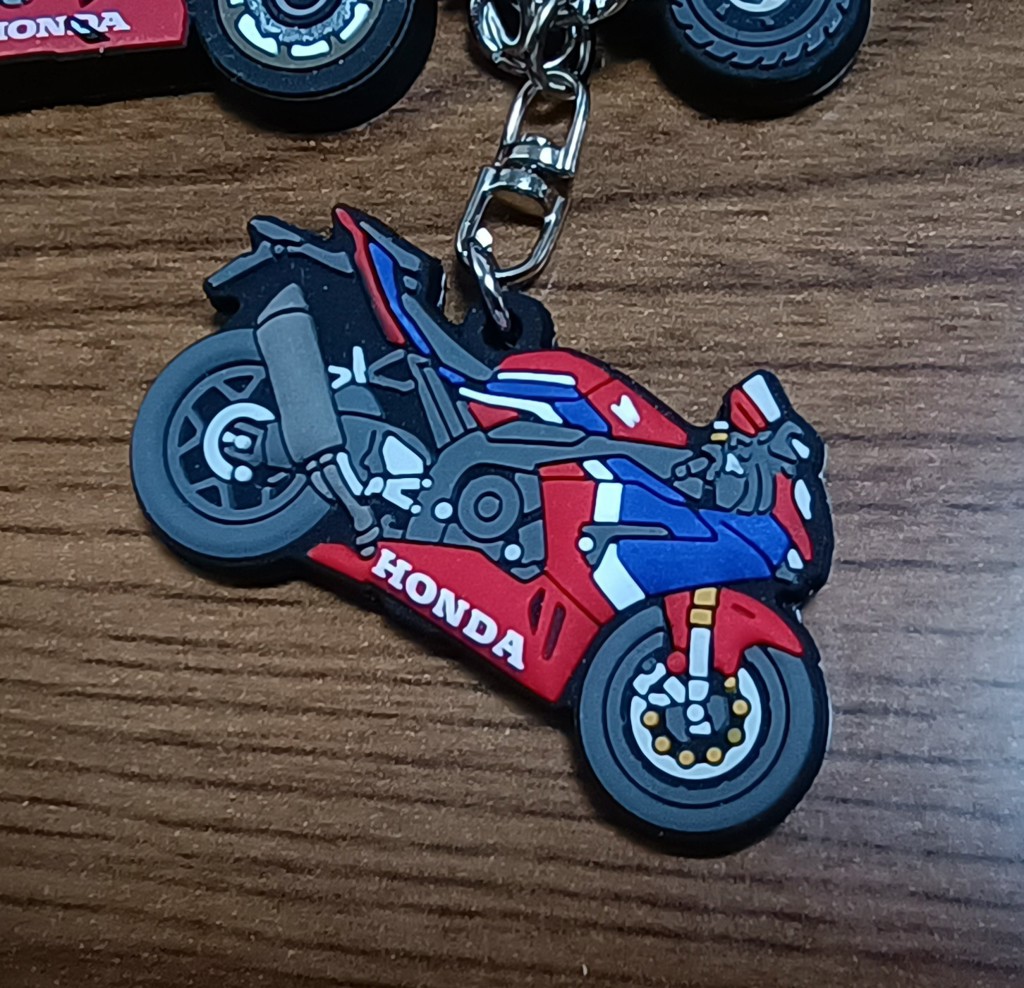 PVC キーホルダー(F CRF1100L): ウェア・グッズ｜HondaGO BIKE GEAR
