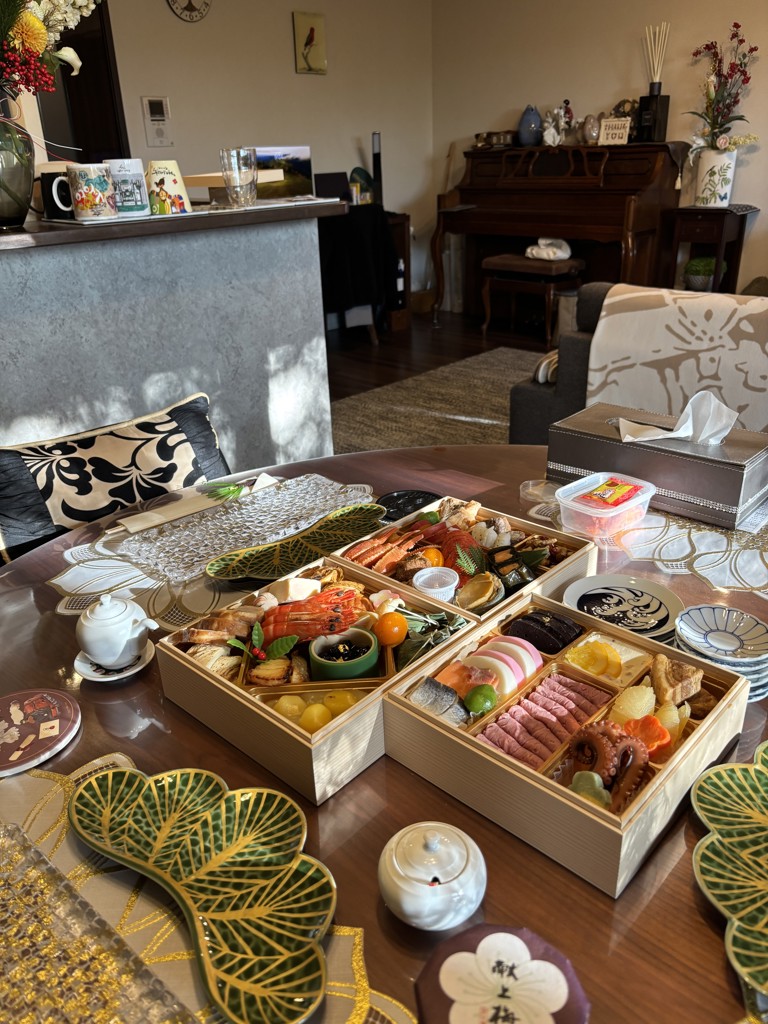 オイシイ選曲多数　　V. A.   6作特価セット Amazon.co.jp: Oisix(おいしっくす) おせち 2026 上高砂 豊 32