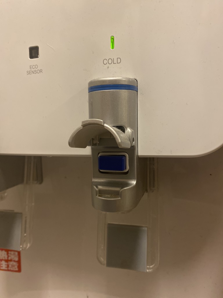 プレミアムな水・もの・暮らし |スリムサーバーⅢ 【冷水コック専用