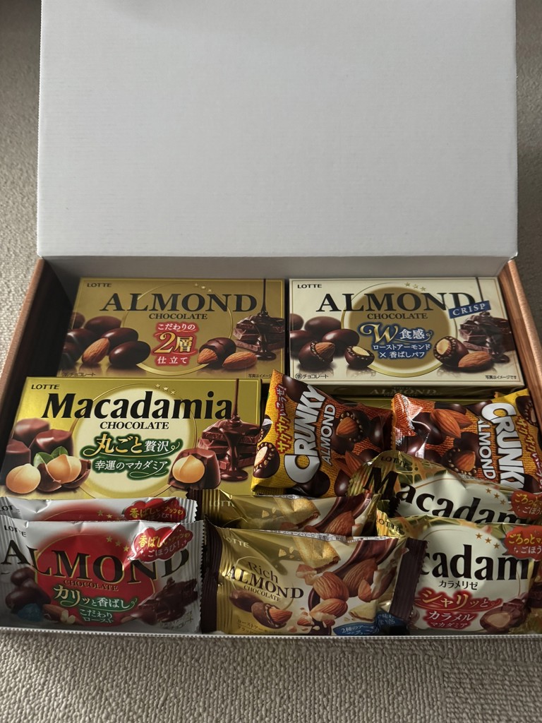 美品✨激レア　アタオ　ワルツ　アテナ　マローネブラウン／チョコ MOF フレデリック アヴェッカー】ショコラアソート プラリネ6粒 / 世界