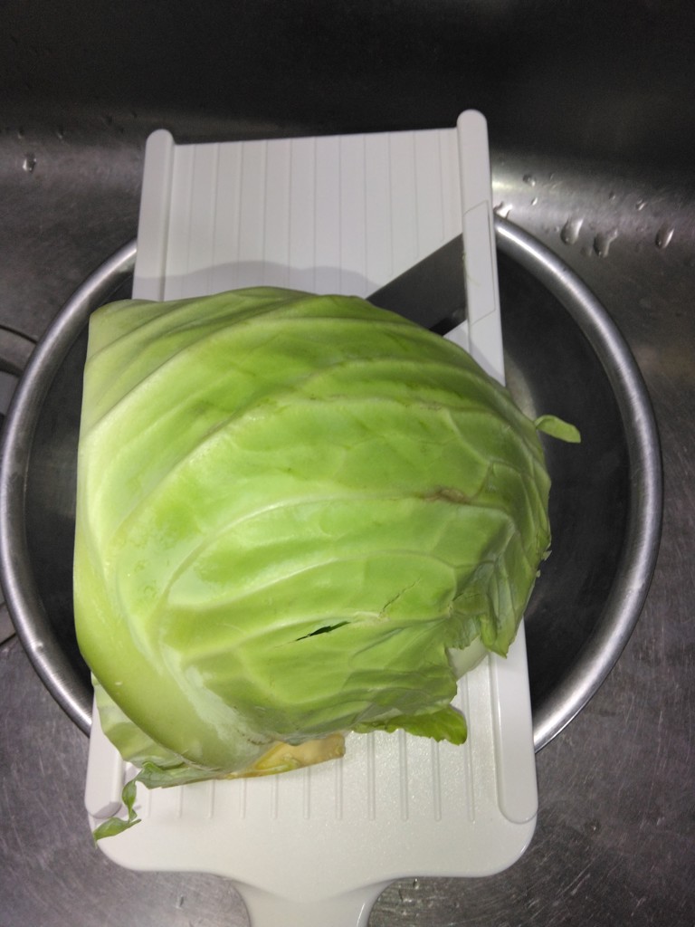 キャベツスライサー（指ガード付き）: キッチン用品｜貝印公式