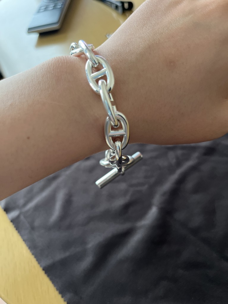 エルメス(HERMES)のアクセサリーをオンラインで買うなら