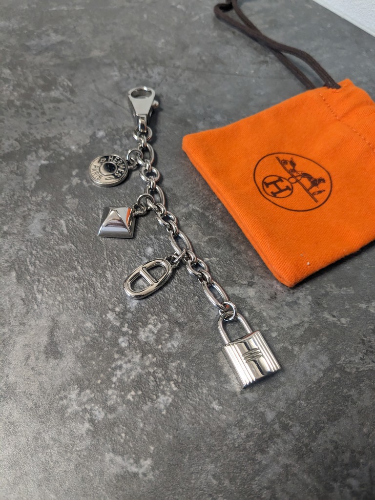 エルメス(HERMES)のチャームをオンラインで買うなら｜ギャラリーレア公式オンラインストア