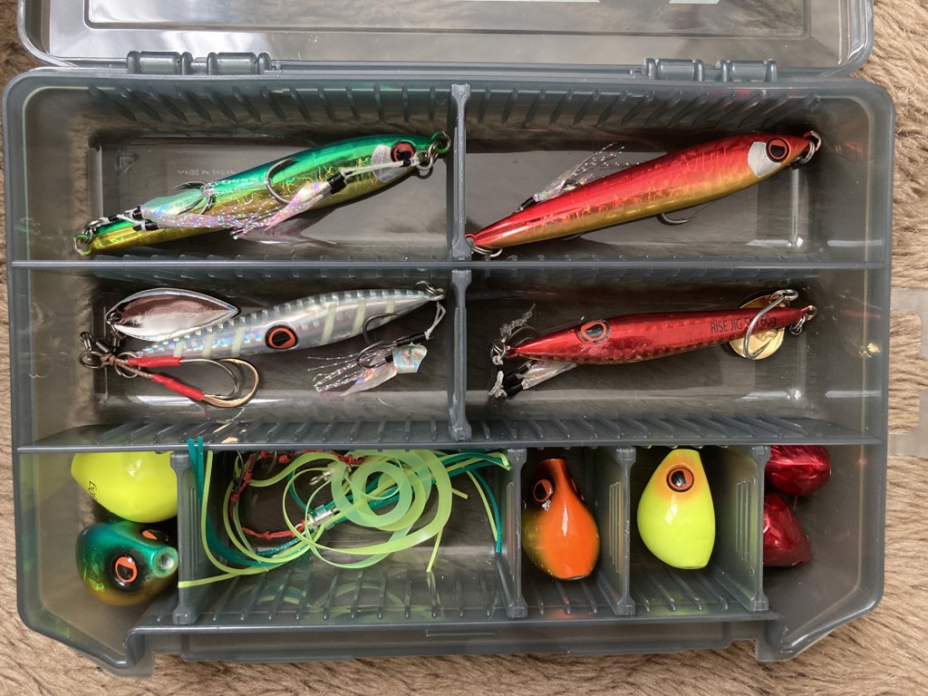 ダイワ マルチケース 205MD スモーク - 釣具のポイント 【公式