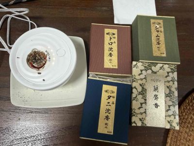 sizuro 電子香炉セット 月白 | 香炉・香皿 | 日本香堂公式