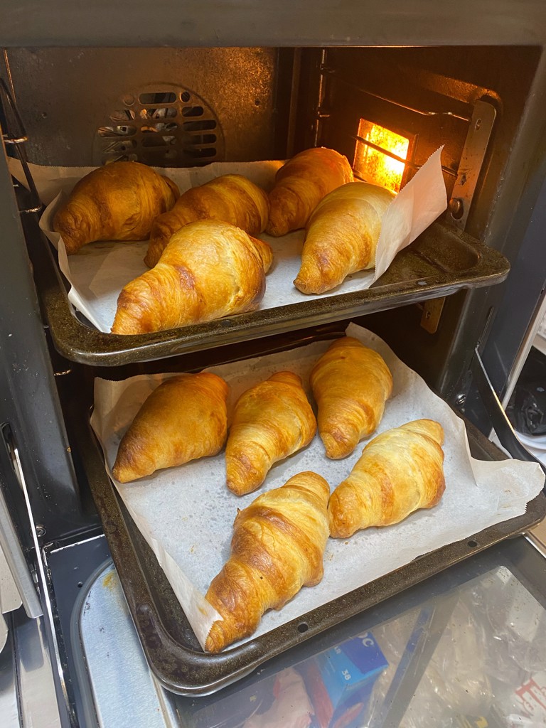 業）Bake up クロワッサン 60: クロワッサン・パン｜上質食品