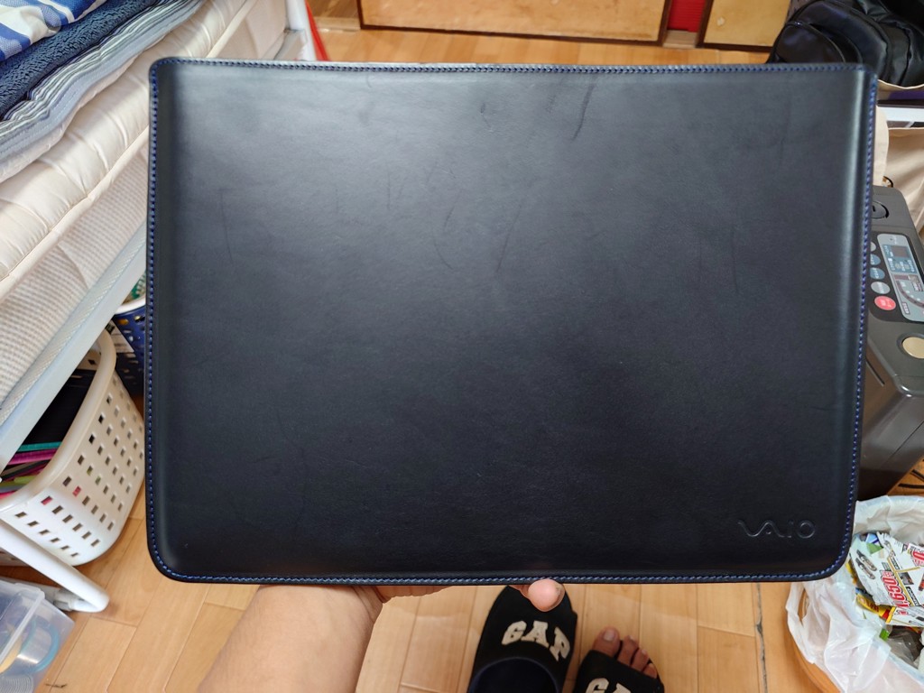 VAIO SX14-R専用レザーPCケース 勝色｜VAIO公式 オンラインストア