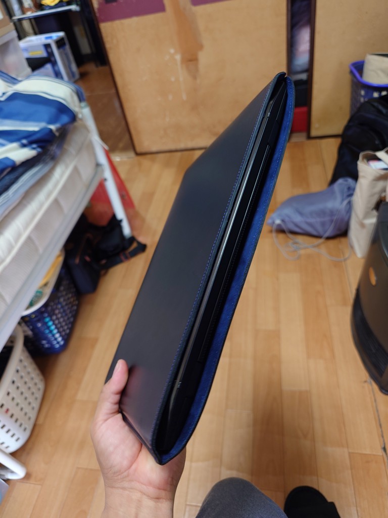 PCケース　VAIO Z専用　BRIEFING コラボPCケース VAIO SX14-R専用レザーPCケース｜VAIO公式 オンラインストア｜VAIO STORE