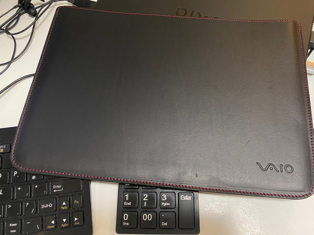 VAIO SX12専用レザーPCケース 赤色: アクセサリー｜VAIO公式