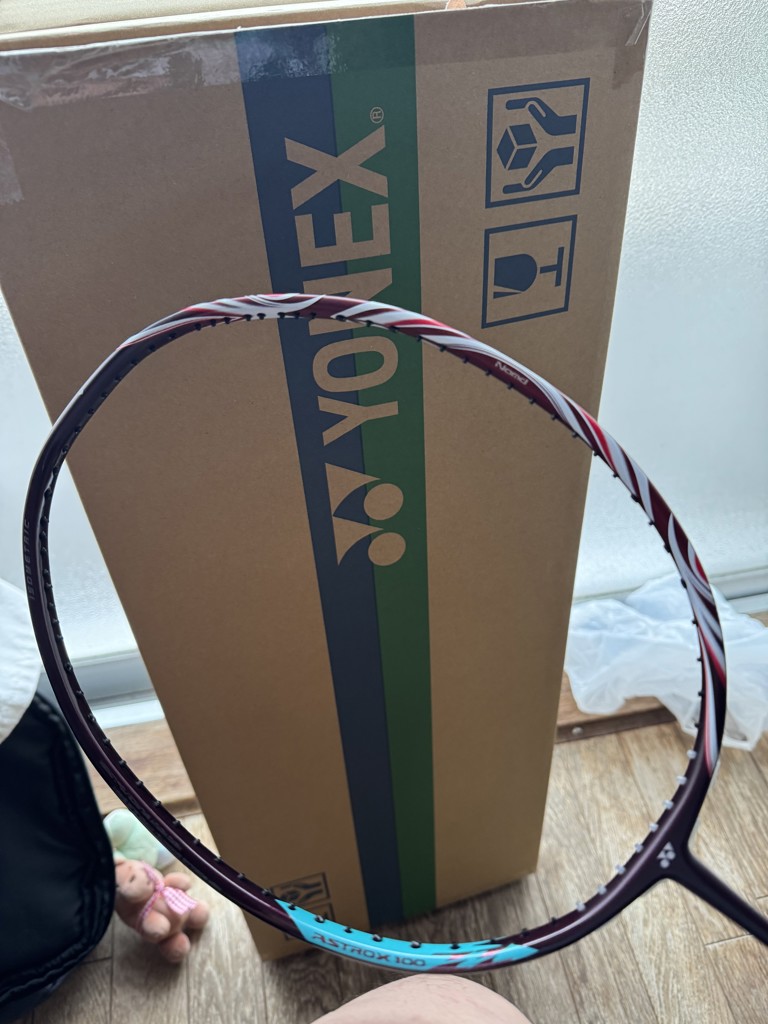 ⭐️美品⭐️ASTROX100ZZ（アストロクス100ZZ） 4UG5 YONEX ASTROX100ZZ 4UG5 アストロクス100zz DEMO Yonex Astrox 100zz