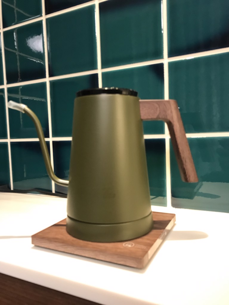 kalita カリタ 電気ケトル KEDP-600KKJP(カーキ) -の商品詳細