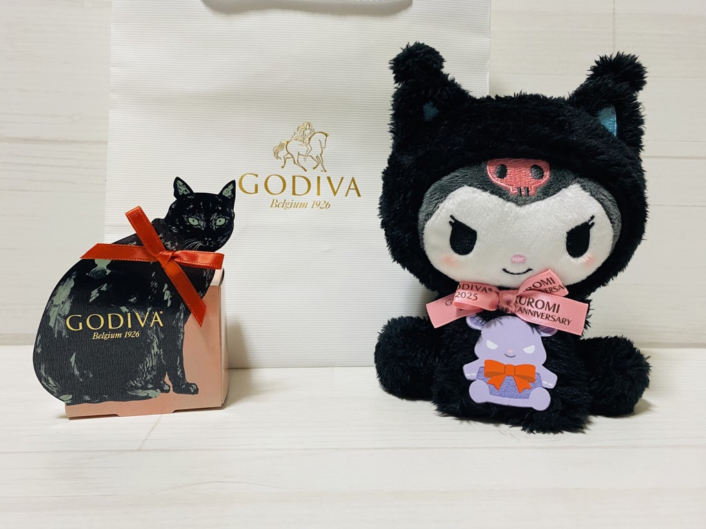 GODIVA クロミ ぬいぐるみチャーム クロミ ウェットティッシュセット GODIVA クロミ ぬいぐるみチャーム クロミ ウェットティッシュセット