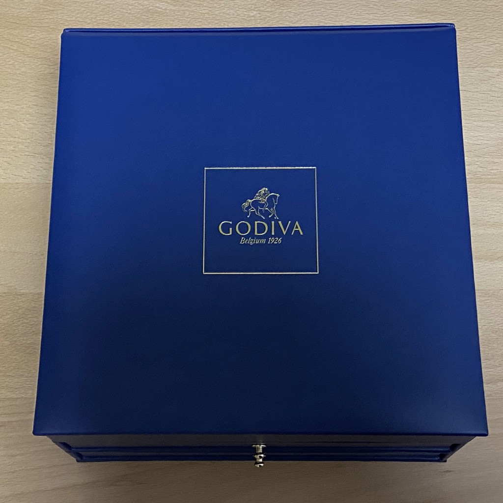 送料無料】ゴディバ ラグジュアリーボックス チョコレート75粒