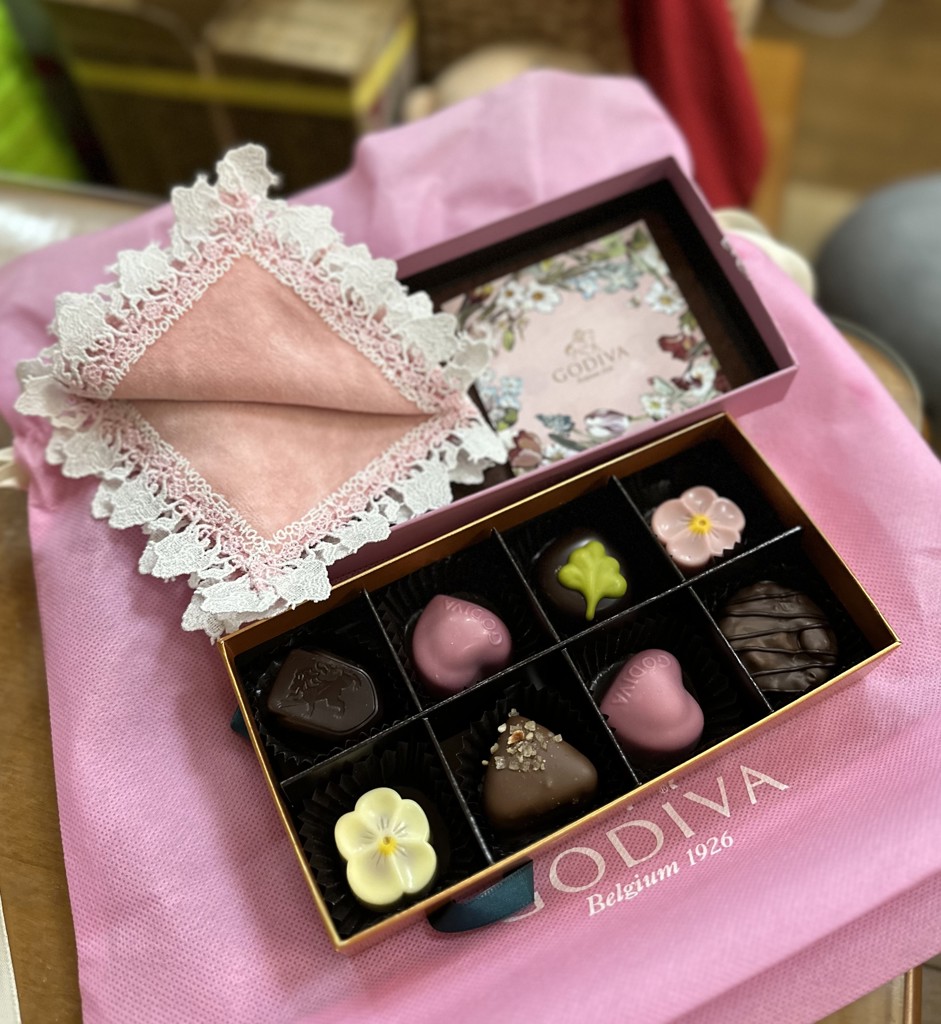 GODIVA ×近沢レース店 コラボ ハンカチ（福砂屋400周年記念