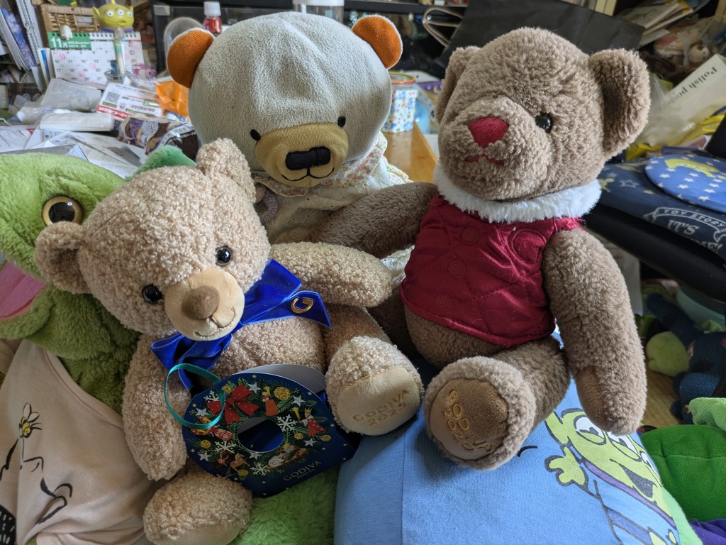 ゴディバ ブッシュ ド ノエル ベア & G キューブ オーナメント（2粒入