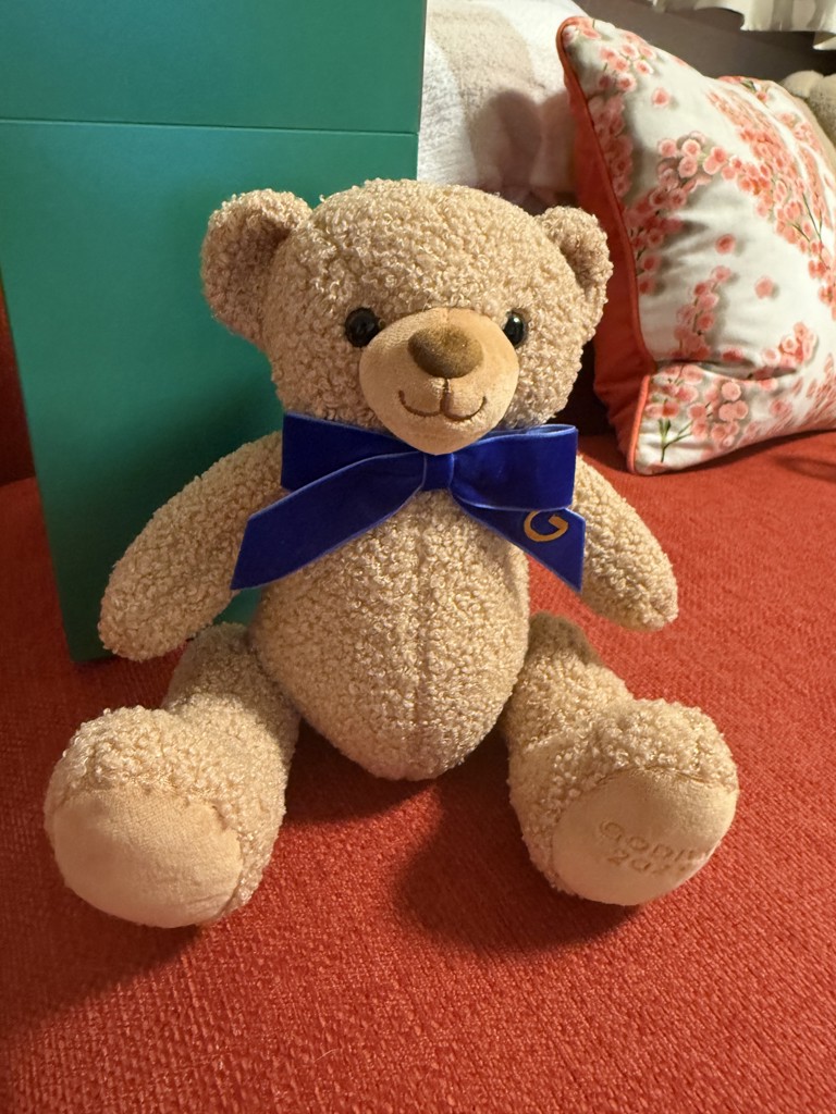 ゴディバ ブッシュ ド ノエル ベア & G キューブ オーナメント（2粒入