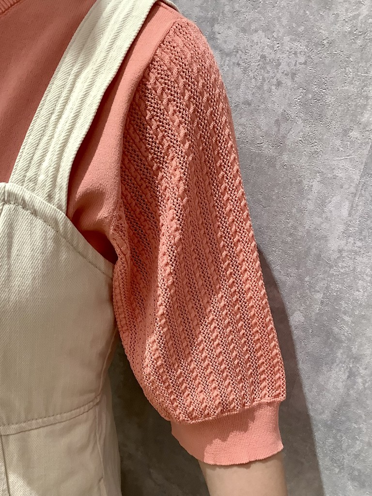 ローズピンクニット半袖婦人服2023初春新作ショートセーター
