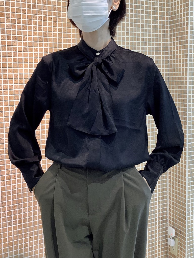 クラッシュスエード ボウタイブラウス 長袖 レディース(M ブラック