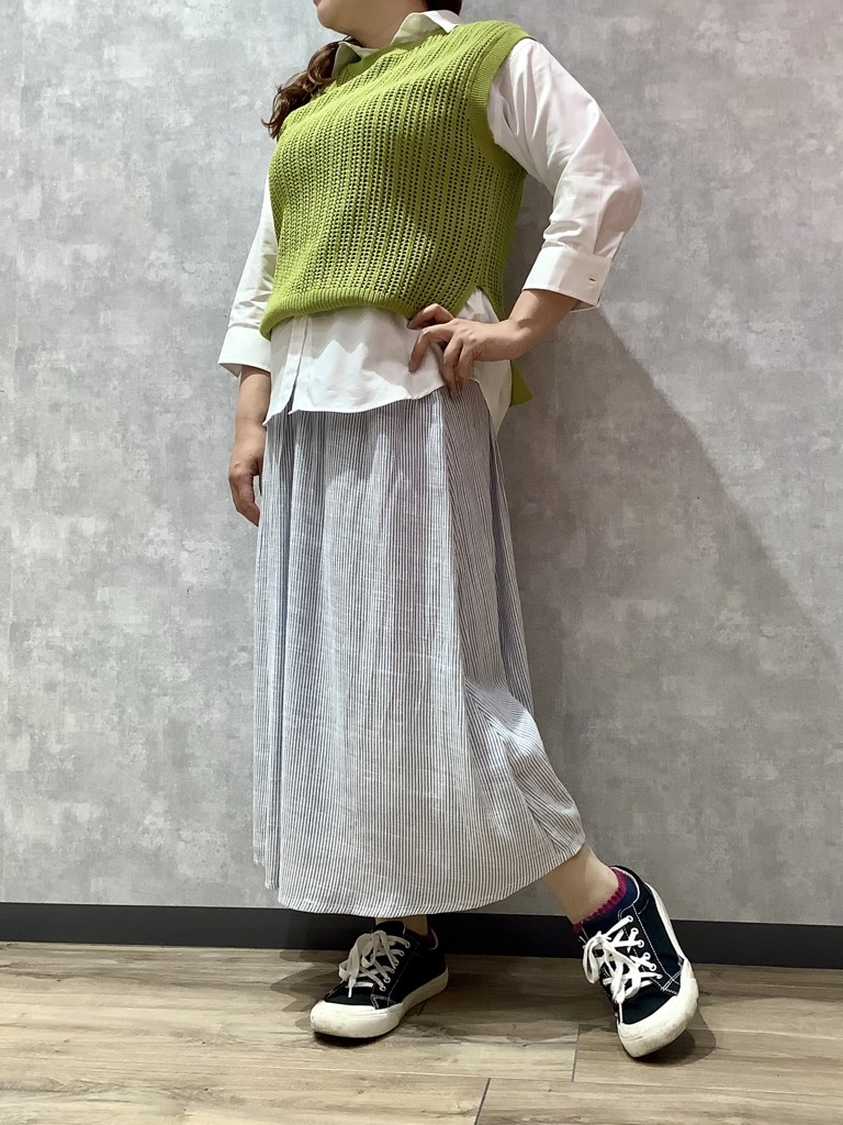 イッセイミヤケISSEY MIYAKE ポリシワプリーツ長袖シャツ オフホワイトM 【レディース】 メンズ／トップス／シャツ – isseymiyake.com