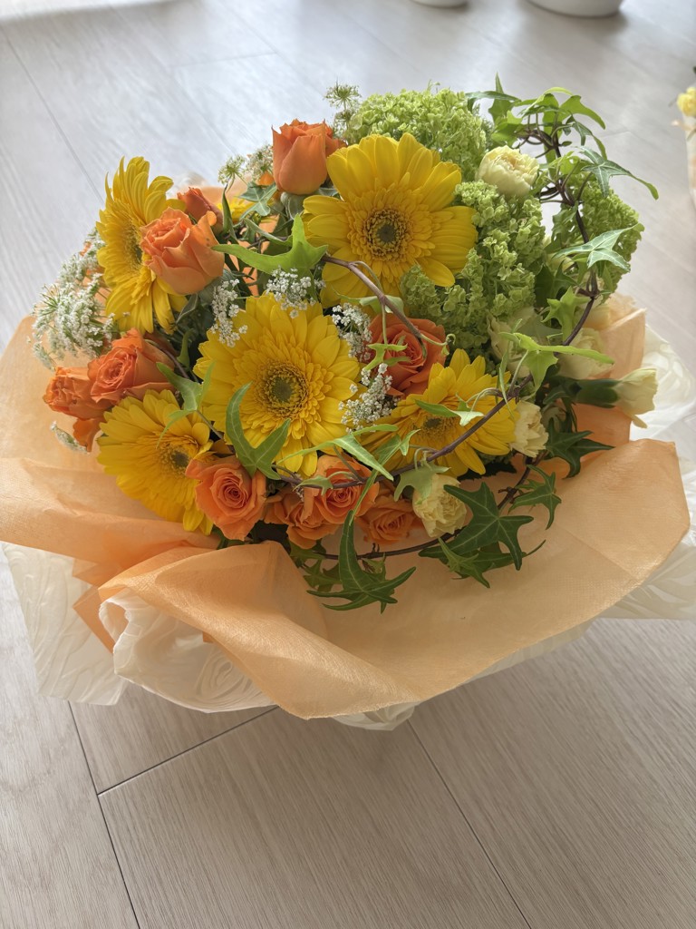 生花】ガーベラ(黄) 品種おまかせ【60cm/静岡県】｜Flower Smith