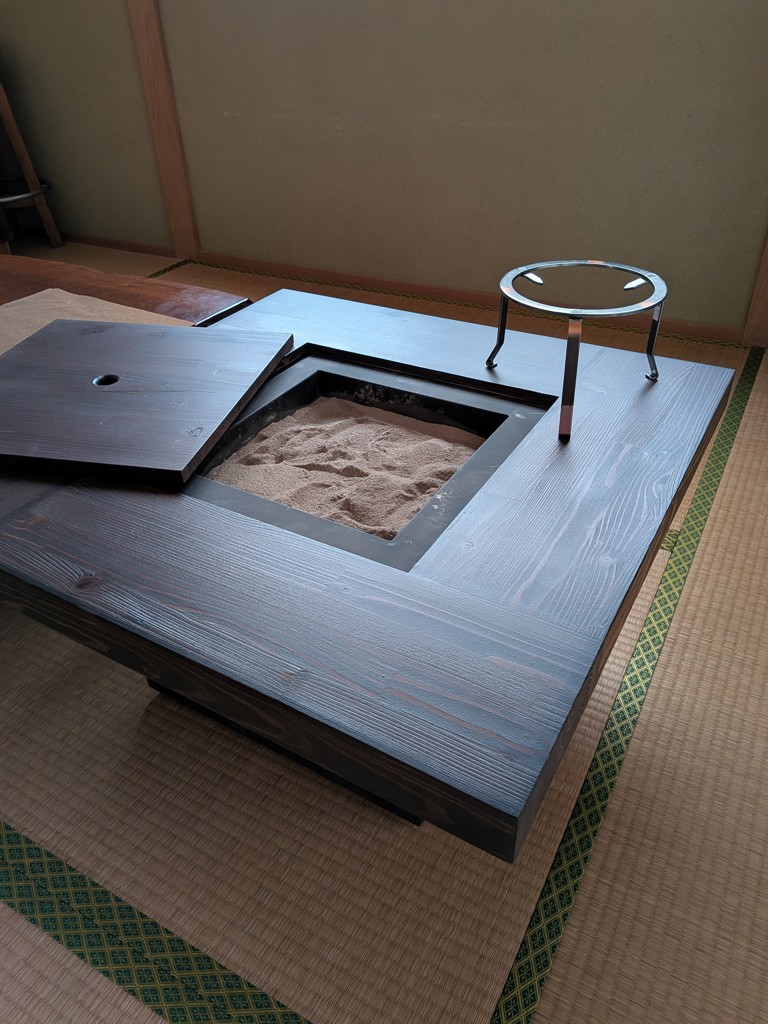 囲炉裏 IRORI いろり【本体＋スターターキット・室内向け】 囲炉裏