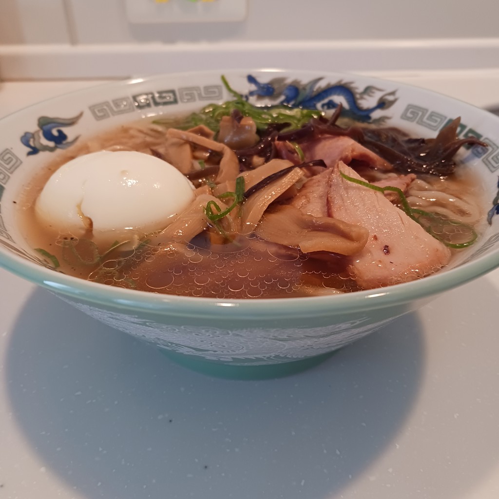 ヒスイ 切立高台6.5寸ラーメン丼 龍雷紋: TORIYOSE | HANEDA Shopping