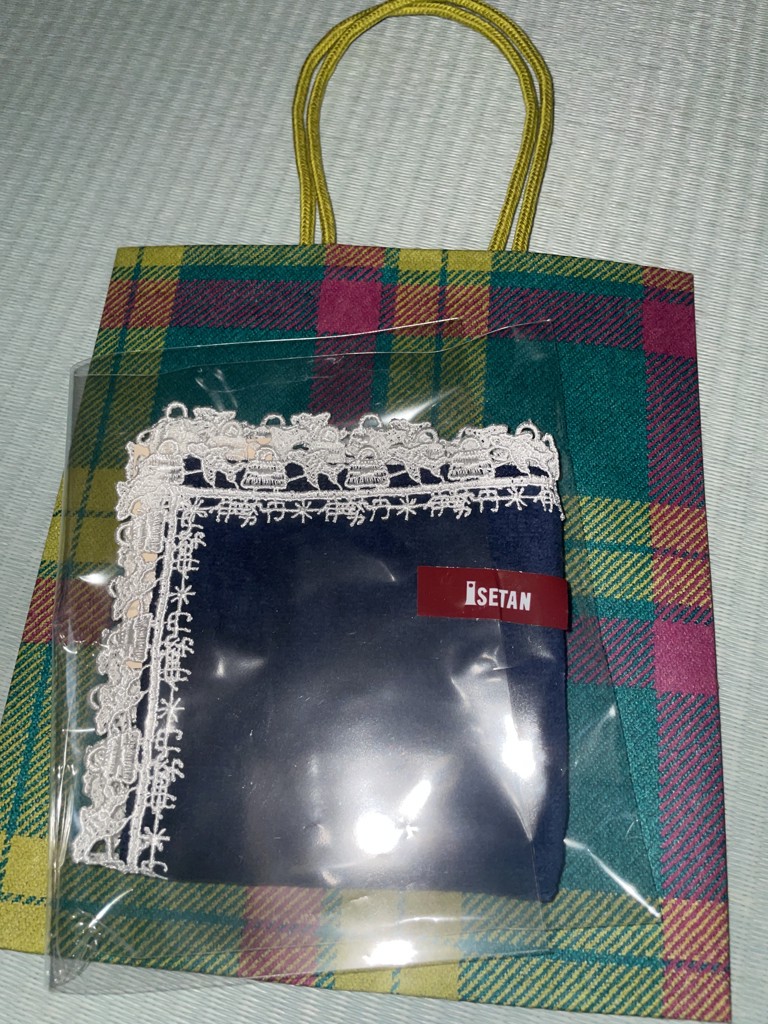 近沢レース店×伊勢丹「羽田空港限定タオルハンカチ (伊勢丹/ピーチ