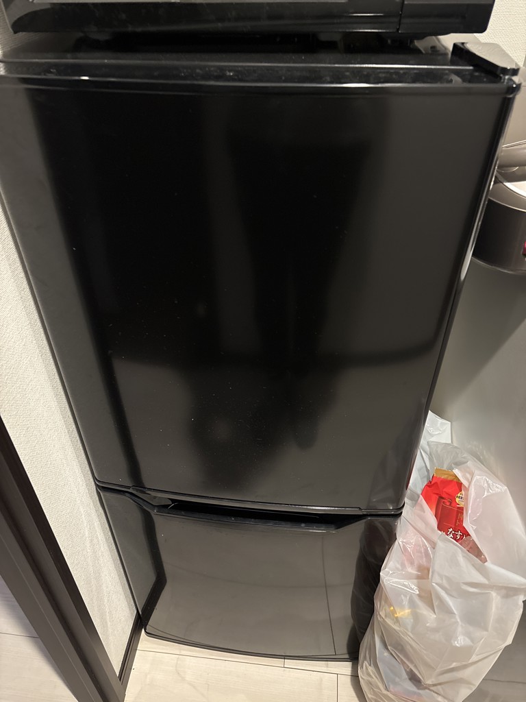 冷蔵庫 一人暮らし 小型 2ドア 106L (冷蔵室73L/冷凍室33L) YFR-D111(W