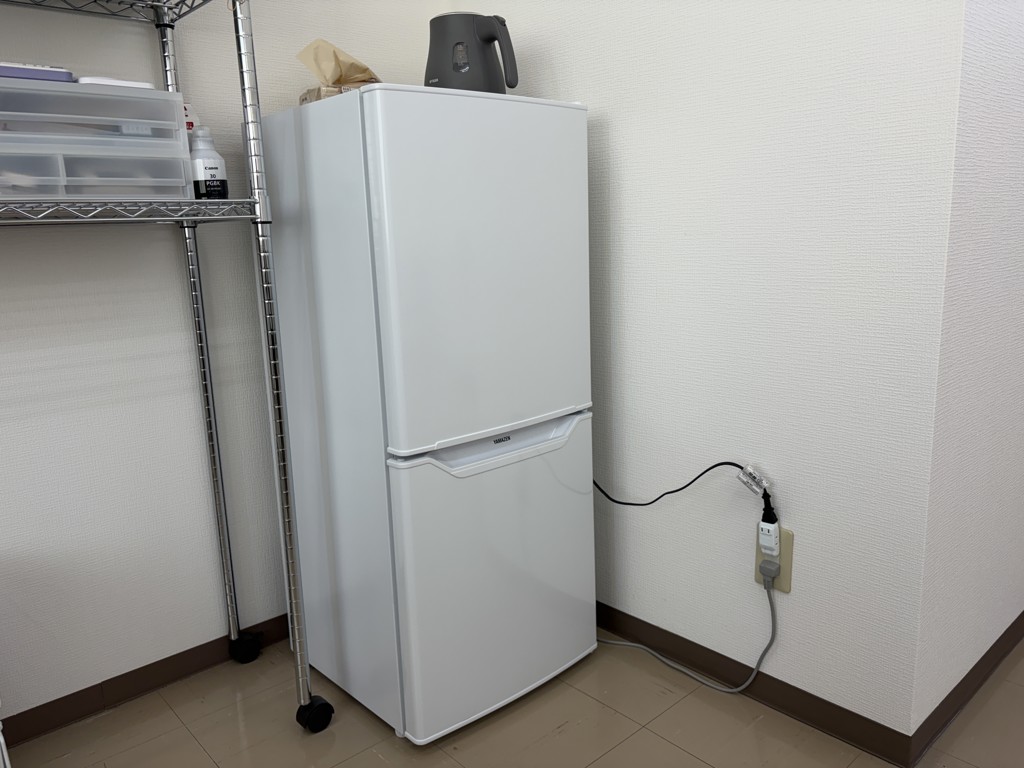 冷蔵庫 一人暮らし 小型 2ドア 106L (冷蔵室73L/冷凍室33L) YFR-D111(W