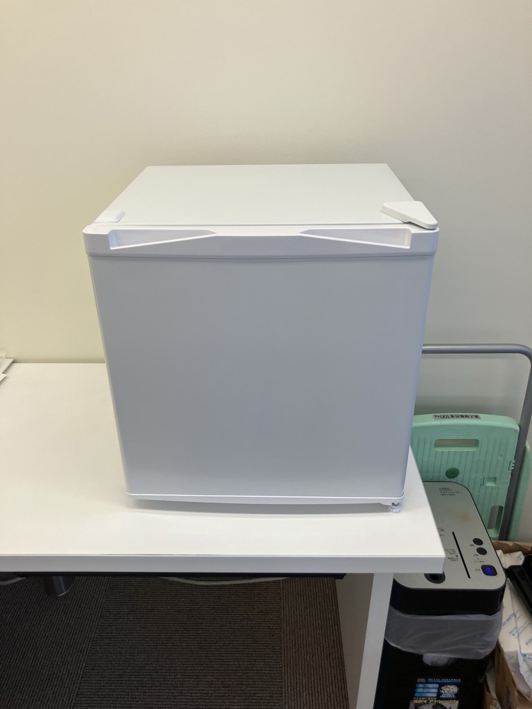 小型 1ドア冷蔵庫 46L YFR-51(W) 右開き | 山善ビズコム オフィス用品