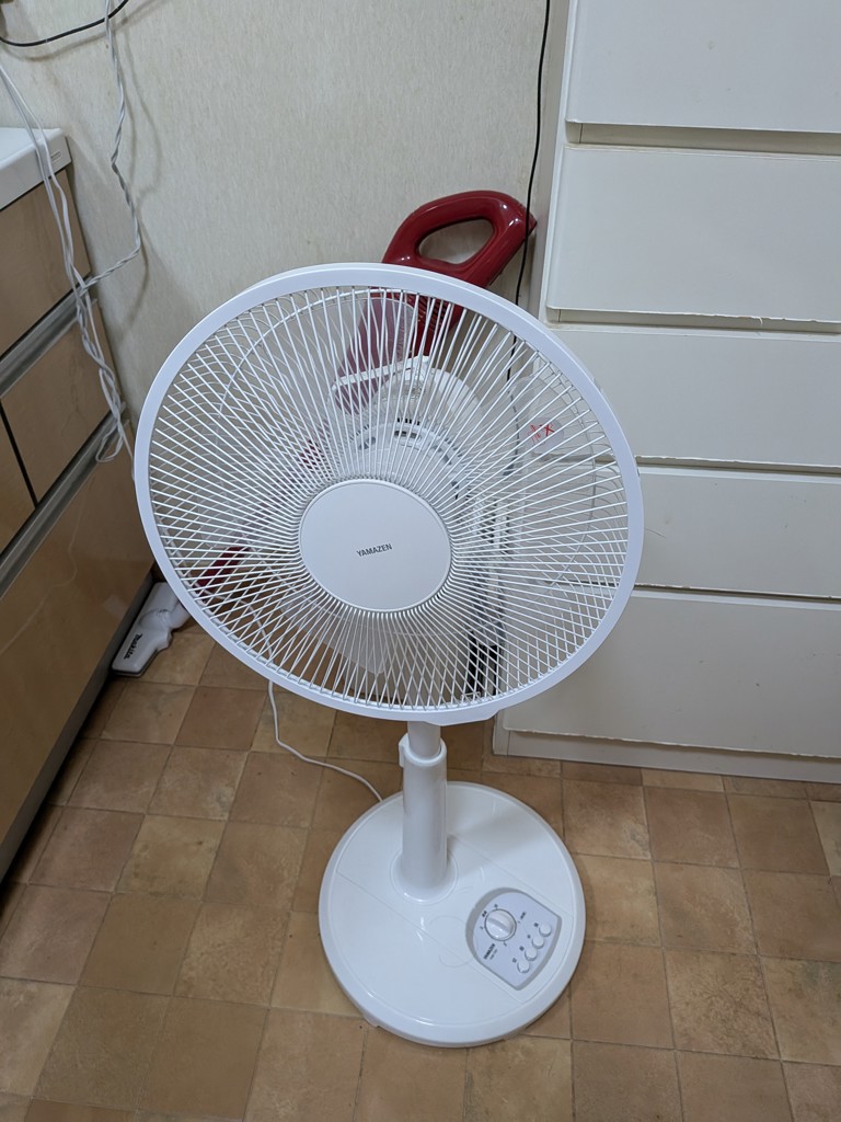 扇風機 30cm 風量3段階 押しボタン 左右首振り 切タイマー付き YME-T30