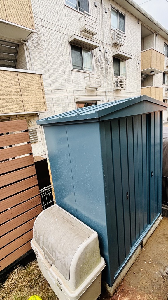 物置 屋外 三角屋根 大型 (幅163奥行99高さ197) TR-1518 山善 YAMAZEN