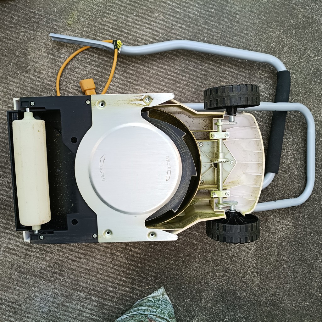 ロータリー式芝刈り機 電動 AC電源 金属8枚刃 YDR-201/JDKB-200 | 山善