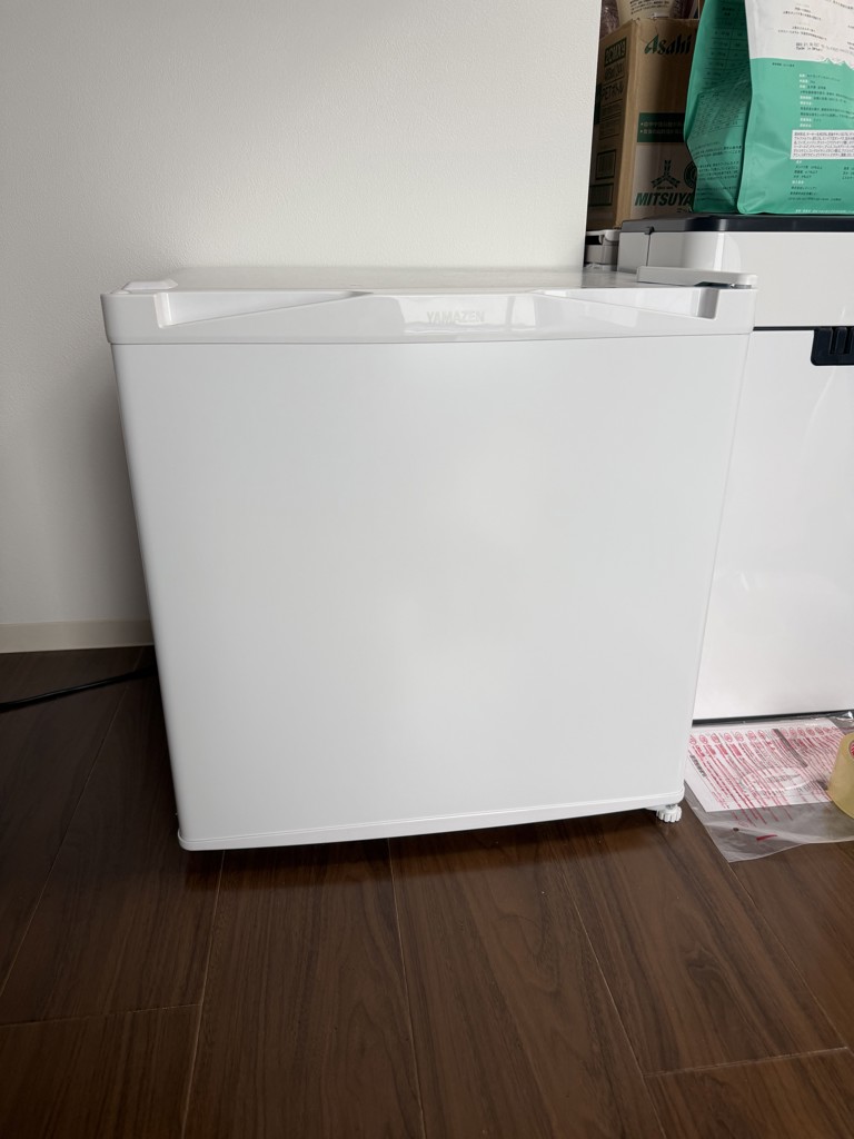 冷凍庫 31L 1ドア 右開き 冷蔵切替機能付き YF-WU30 山善 | 山善