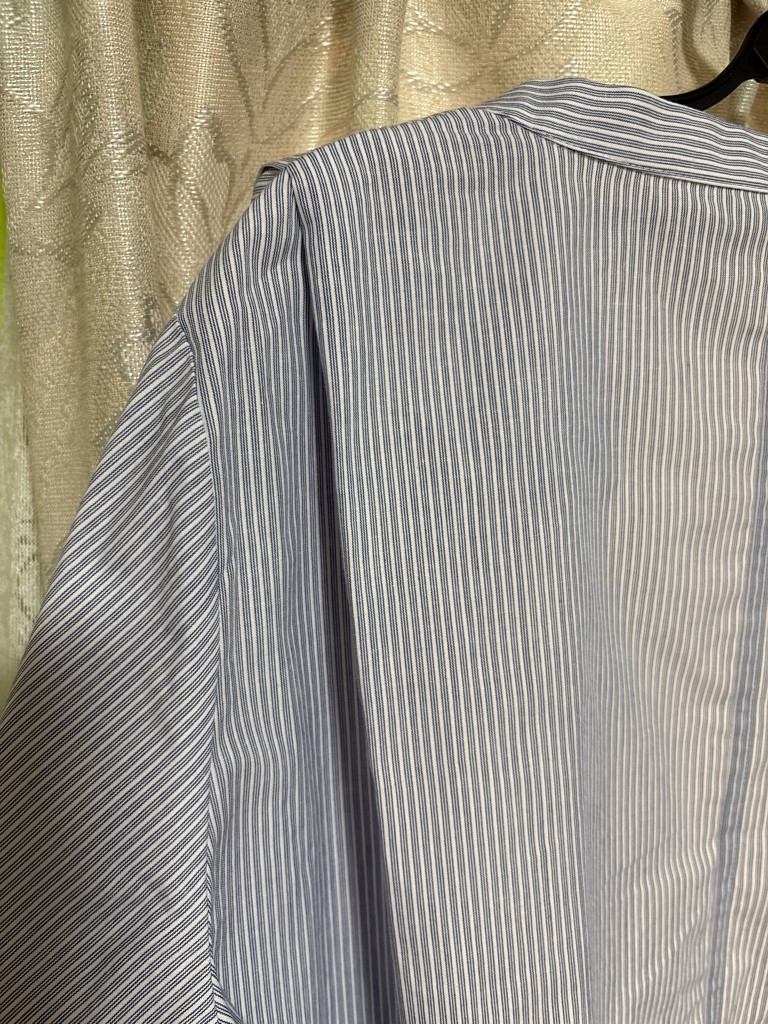 2024AW かぐれ　バックタックワイドシャツ　バンドカラー　比翼ボタン 2024AW かぐれバックタックワイドシャツバンドカラー比翼ボタン