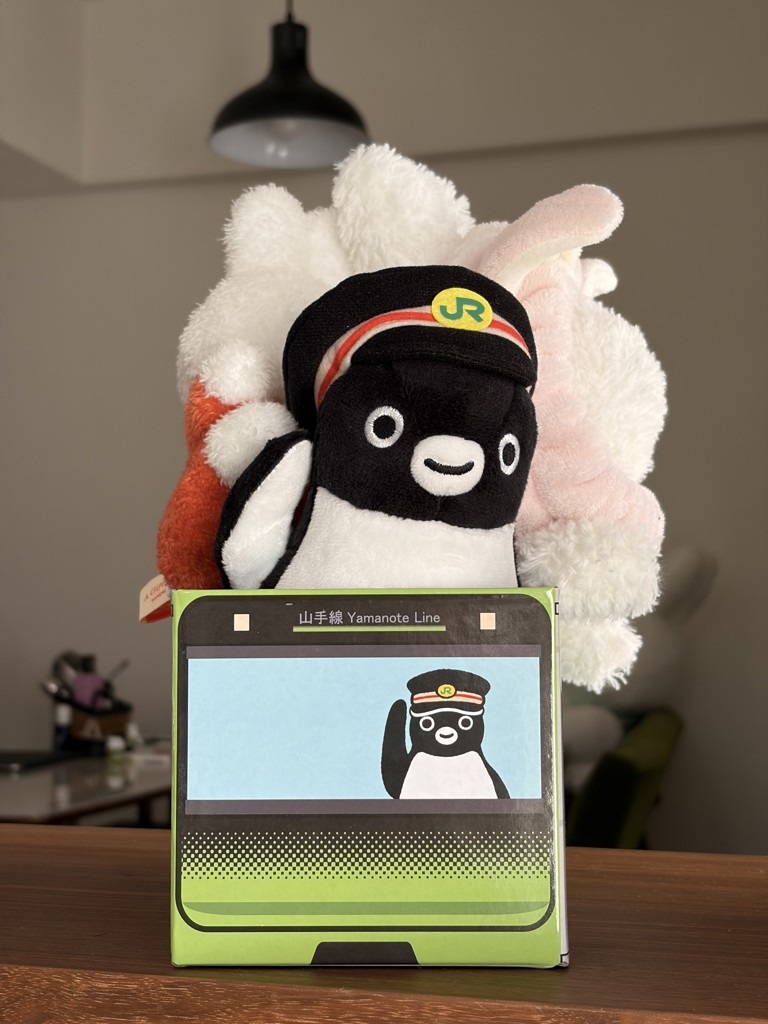 入荷未定】Suicaのペンギン 運転士さんぬいぐるみ（山手線車両BOX入り