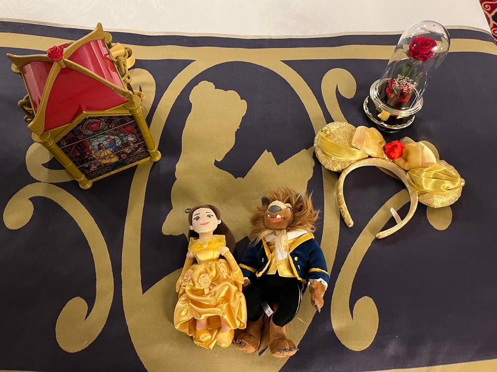 ベルメゾン ディズニー プリザーブドフラワーが入ったドームローズの